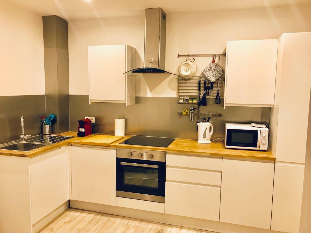 Lyves Apartment Liege Bagian luar foto